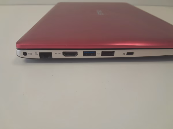 Asus S200E 11.6" Touch HD i3-3217U 4GB 120GB SSD