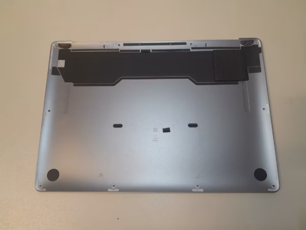 MacBook Air 13" A2337 2020 Põhjakaas Bottom Cover refurb
