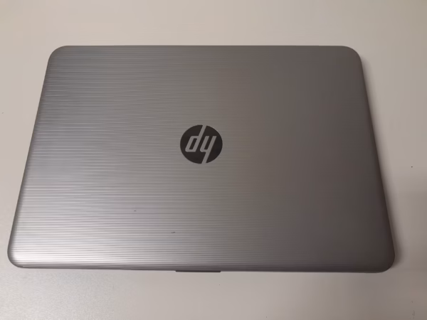 HP 14 i3-6006U 8GB 120GB  14" HD+ refurb