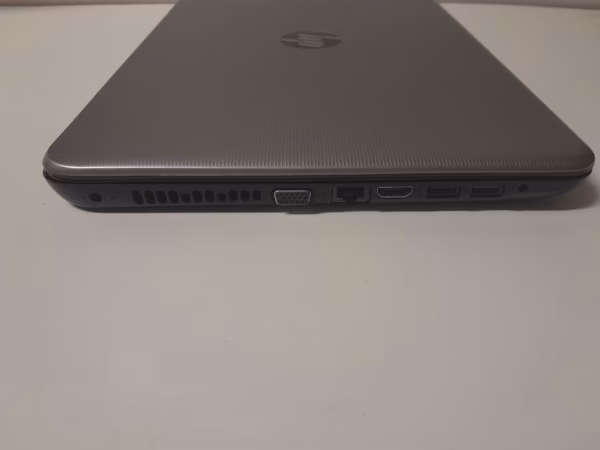 HP 14 i3-6006U 8GB 120GB  14" HD+ refurb