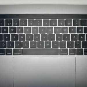 20251101_145408 A1707 Palmrest Keyboard